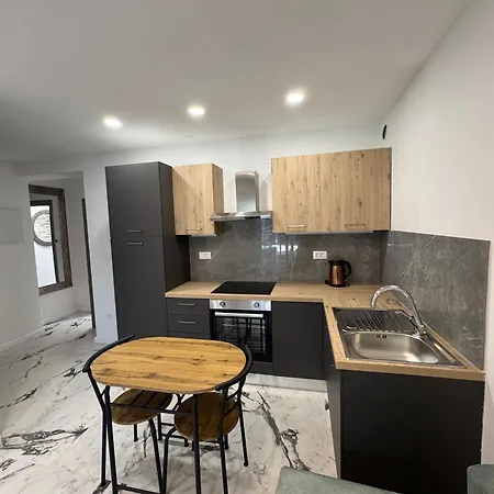 Lägenhet Pericic Podstrana